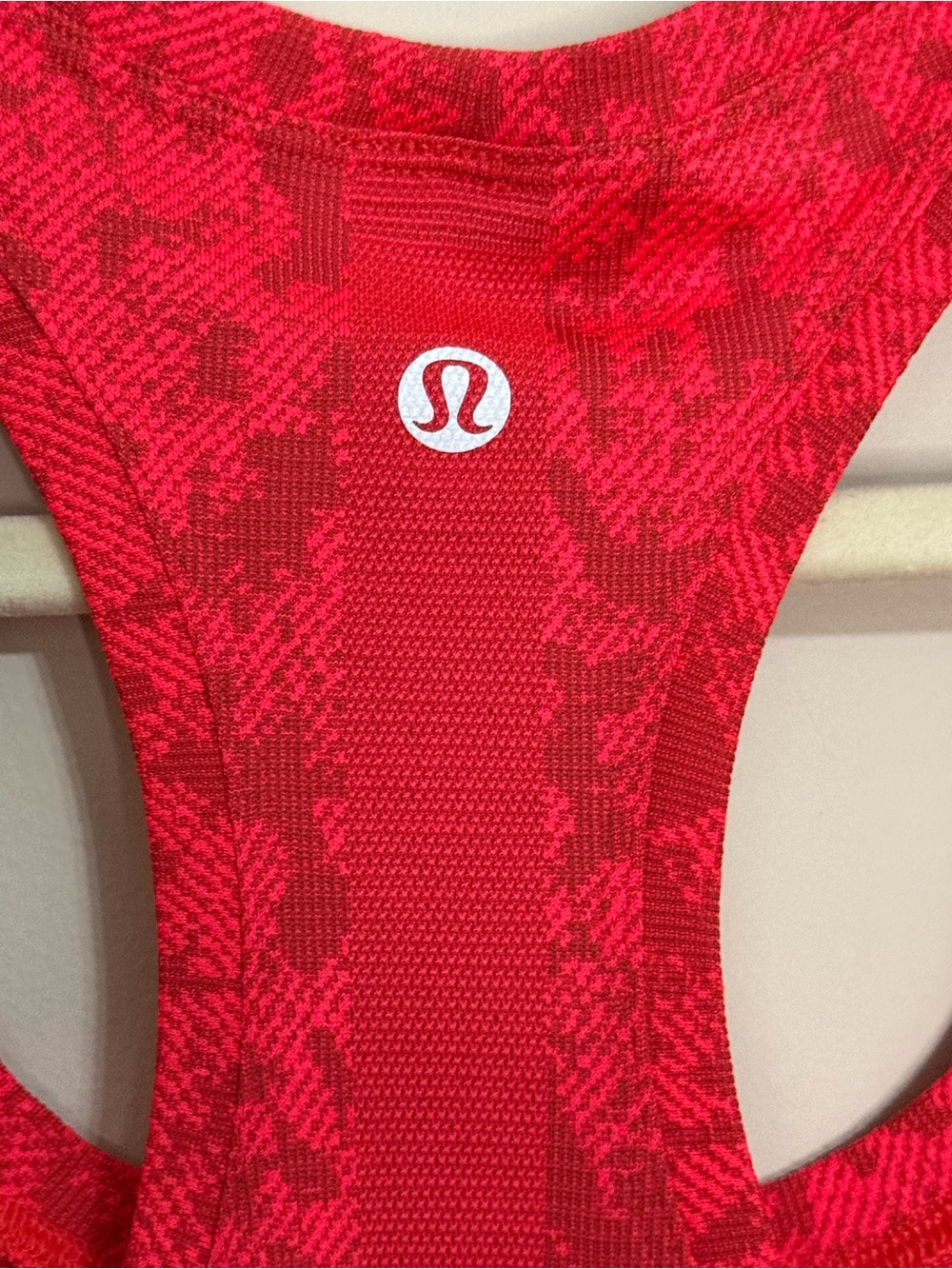 Lululemon Swiftly Tech Racerback Tank 2.0 - Color: Red - Size 8